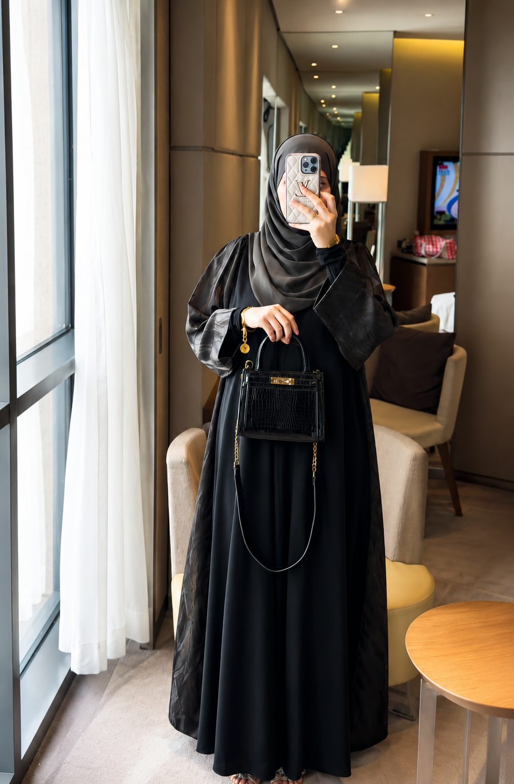 عبايه عنود