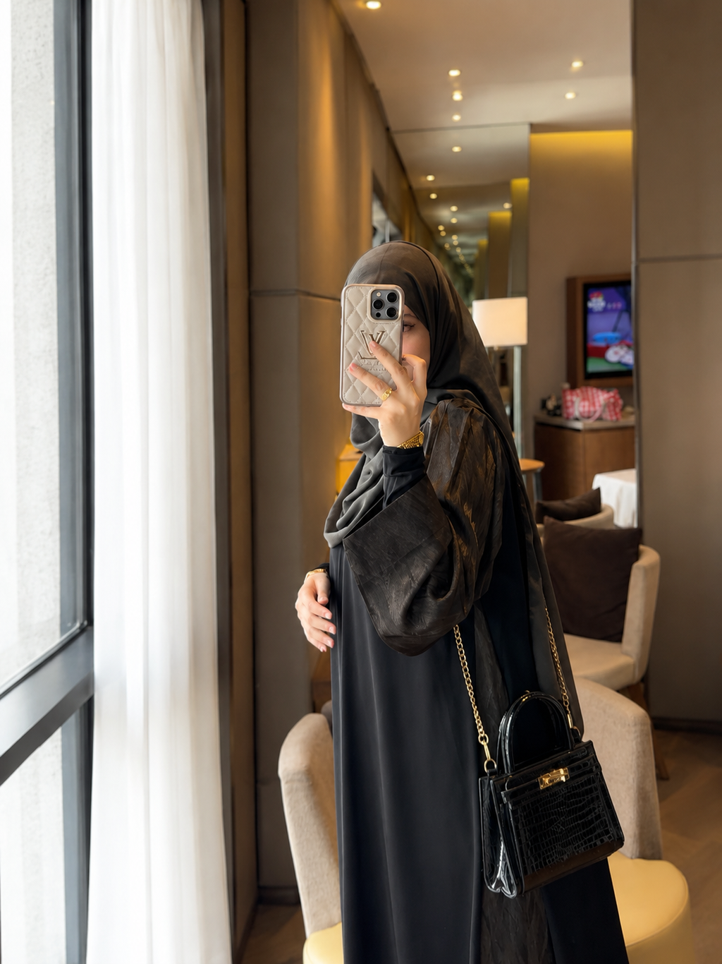 عبايه عنود