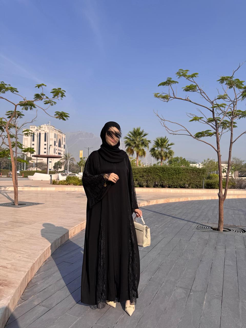 عبايه ملك