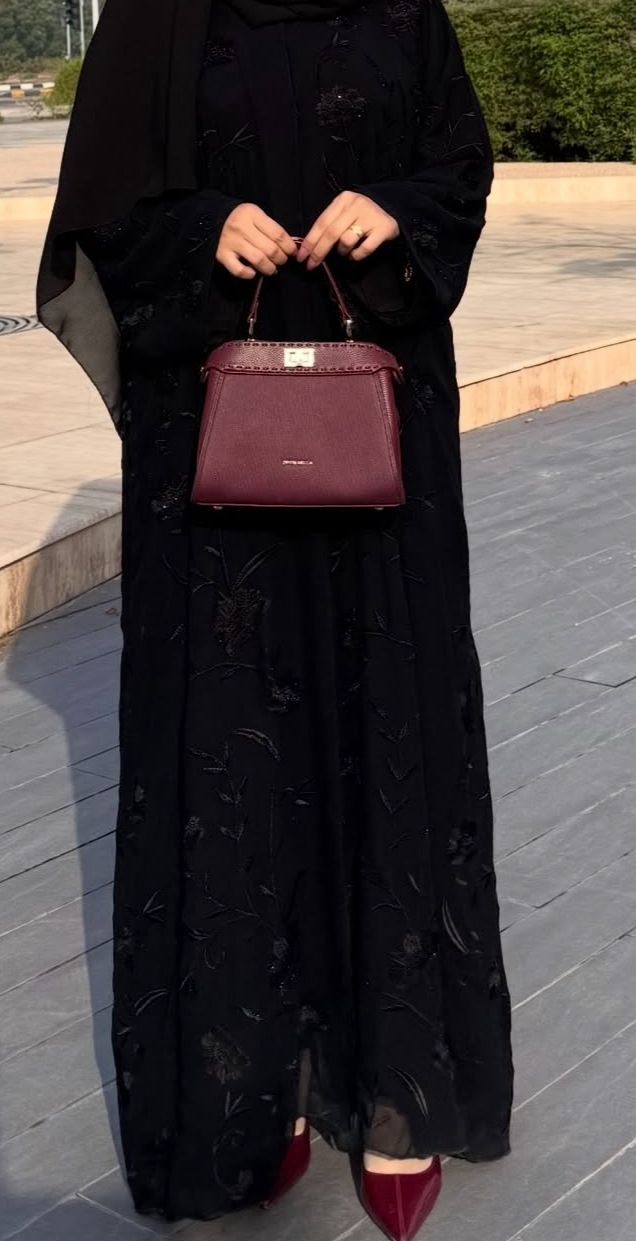 عباية الملكة