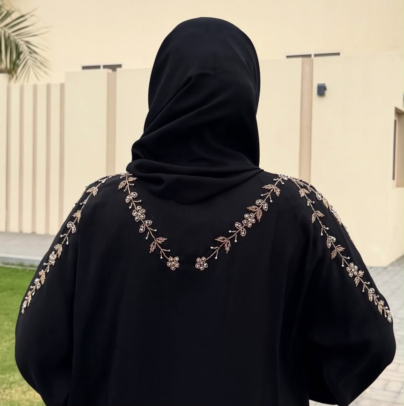 عبايه ملكة
