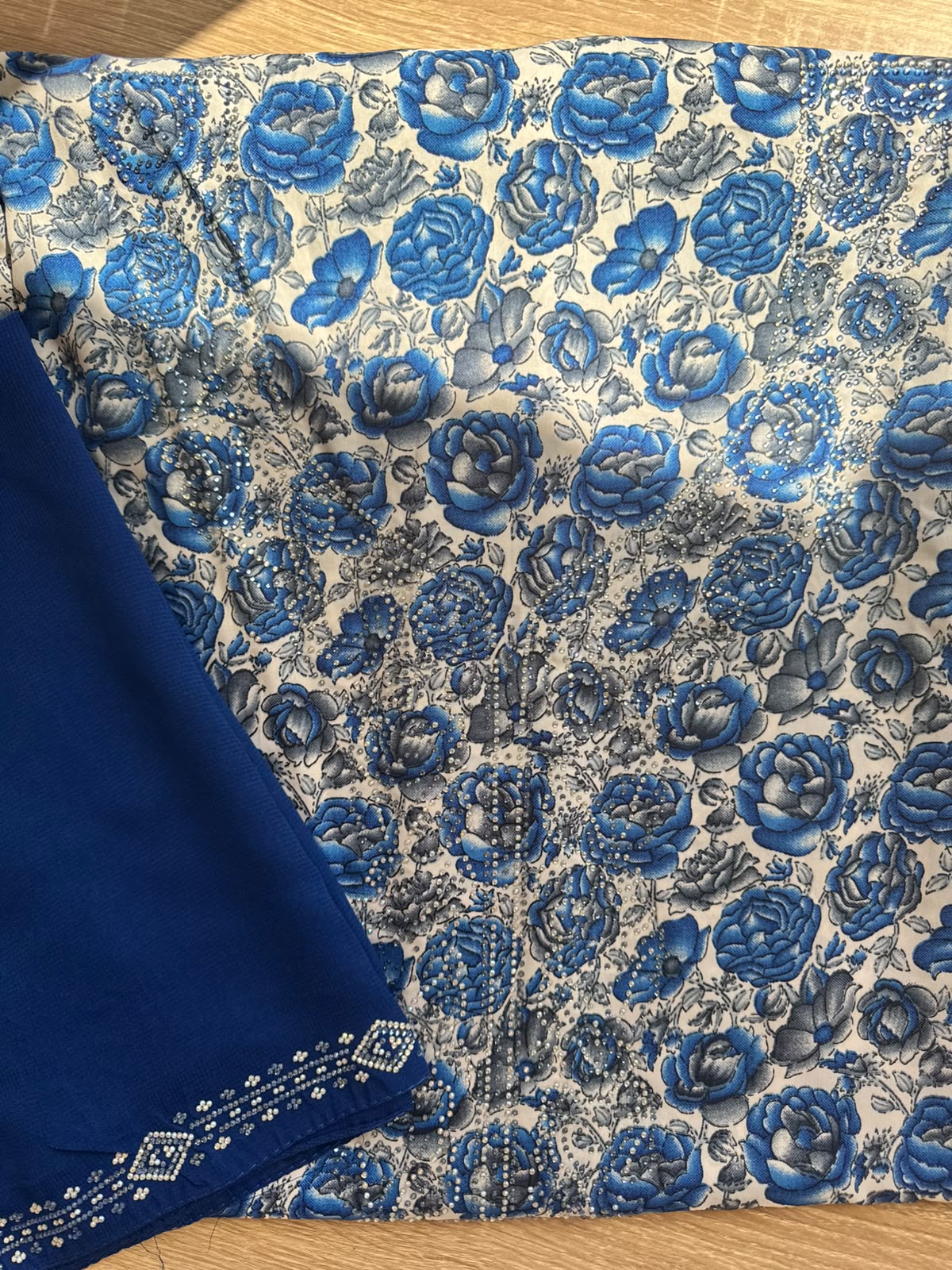 *مخور أزرق ملكي 💙✨*